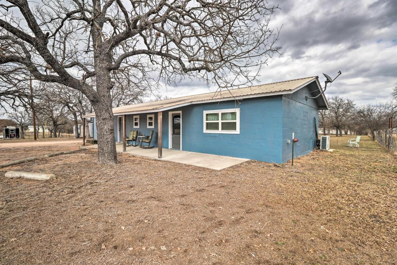 Welcoming Tow Home About 1 Mi To Lake Buchanan! Bagian luar foto